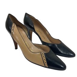 DAL Co. Roma Black & Beige Dorsay  Heels Size 38.5