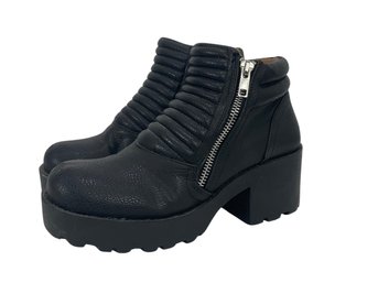 Outsider Black Platform Ankle Boots Size 37