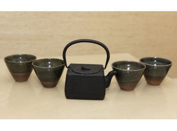 Cast Iron Japanese Teapot With Handcrafted Cups