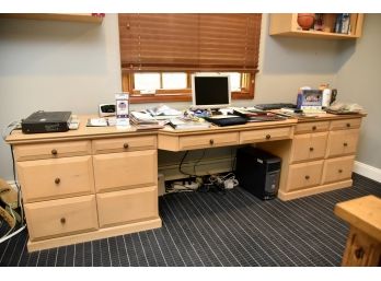 Very Large Desk 110'x28'x29'