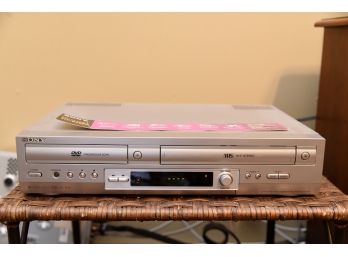Sony DVD/ VCR Combo