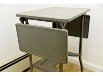 Vintage Toldeo Guild Typewriter Table 18'x14'x26'