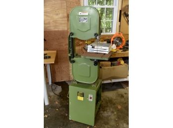 Central Machinery 14' Wood Cutting Band Saw With Blades