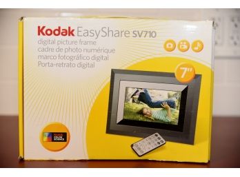 Kodak Easyshare SV710 Digital 7' Picture Frame