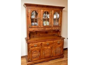 Vintage Young Hinkle Pine Hutch