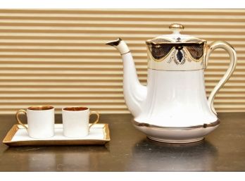 Vintage Teapot With 2 Tea Cups