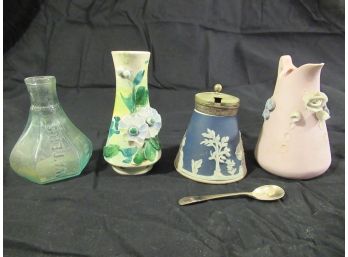 Grouping Of 4 Small Bud Vases