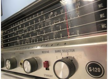 Vintage Hallicrafter Shortwave Radio