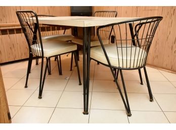 MCM Kitchen Table With 4 Barrel Back Chairs