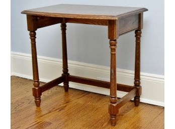 Oak Curved Top Side Table 24 X 16 X 24