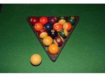 Vintage Clay Pool Balls With Rack