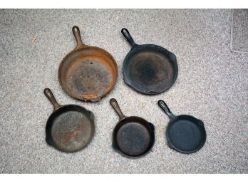 Assotment Of Vintage Cast Iron Frying Pans