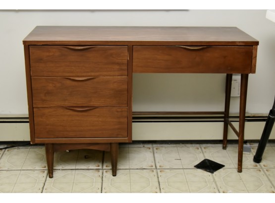 Mid Century Modern Ward Furniture Walnut Desk