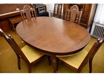 Vintage Dining Room Table With Five Chairs 60 X 42