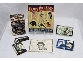 Elvis Assortment Including Wallet And Cards