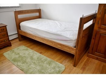 'This End Up Furniture Company' Twin Bunk Beds