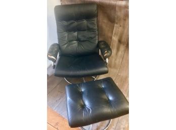 Mid Century 1960's Black Leather Ekornes Stressless Lounge Chair & Ottomans -Norway