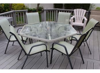 Six Sided Outdoor Glass Table With 6 Chairs