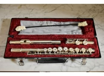 Yamaha YFL2255 Flute And Case