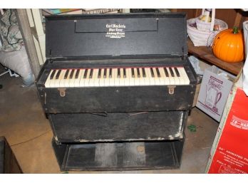 Amazing Antique 1904 Pipe Tone Folding Organ