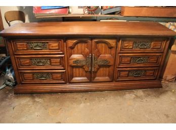 Vintage Oak 'United Furniture Corp.' Dresser