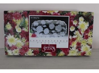 Chrysanthemum Frosted 15.5 In Oblong Tray