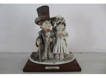 Giuseppe Armani Capodimonte Wedding Couple 'Gulliver's World' Porcelain Figure
