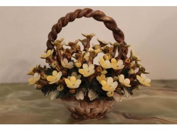 Porcelain Flower Basket (Read)