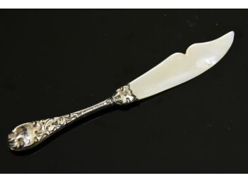 Jewelry Lot 16 Mother Of Pearl Knife With Sterling Handle