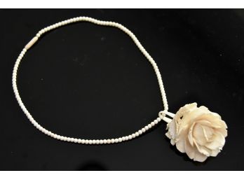 Jewelry Lot 15 Ivory Necklace With Rose Pendant