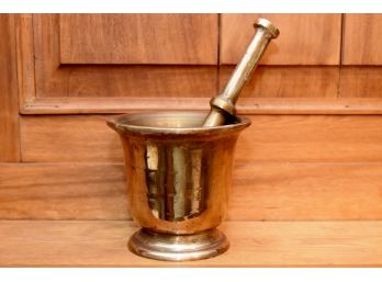 Large Solid Brass Morter And Pestal - Heavy!