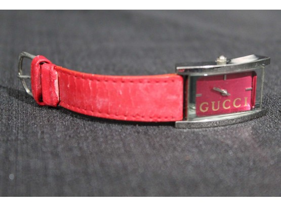 Gucci Watch (Broken Strap) (J#47)