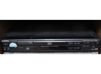 Sony CD/DVD Player DVP-S560D