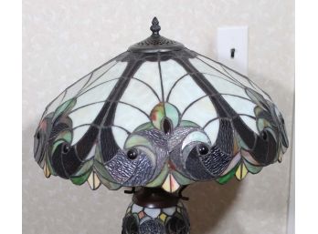 Tiffany Style Fleur De Lis Table Lamp
