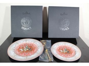 Pair Of Versace 2 Tier Christmas Chariot Dishes