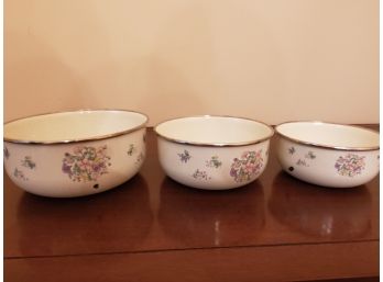 Vintage Enamel Painted Nesting Bowls