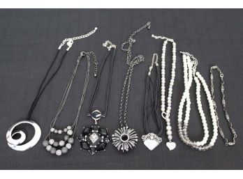 Black/Silver Costume Jewelry Necklace Lot