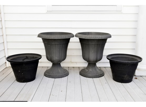 4 Large Outdoor Molded Planters