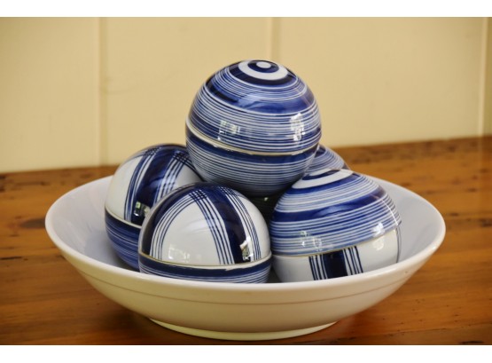 Decorative Centerpiece Bowl With Accent Jars