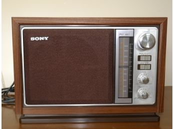 Vintage Sony FM/AM Radio