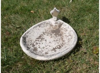 Small Stone Outdoor Bird Bath Dish