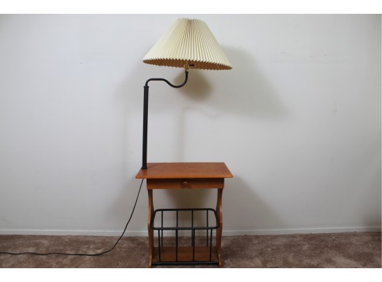 End Table With Built-in Lamp & Magazine Rack