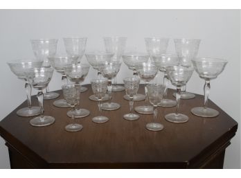 Set Of Etched Grape Drinking Glasses