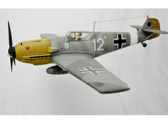 Yellow Tip Fighter Jet Model