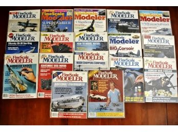 Assortment Of Vintage Model Makers Magazines In Plastic Sleeves Lot 165