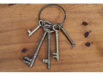 Vintage Jailer Keys Set