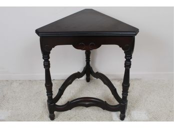 Vintage Dark Oak Corner Table     17W X 19D X 24H