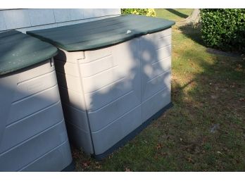 Rubbermaid Outdoor Storage Container 4     59W X 32D X 46H