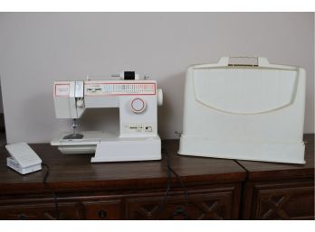 Vintage SINGER Merritt Model 4552 Sewing Machine
