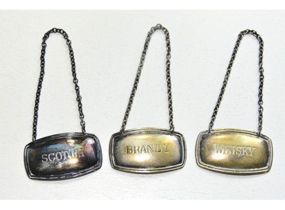 Silver Plate Decanter Hanging Name Plates 'Scotch, Rye, Whiskey'